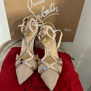 AUTHENTIC CHRISTIAN LOUBOUTIN Double L Pump